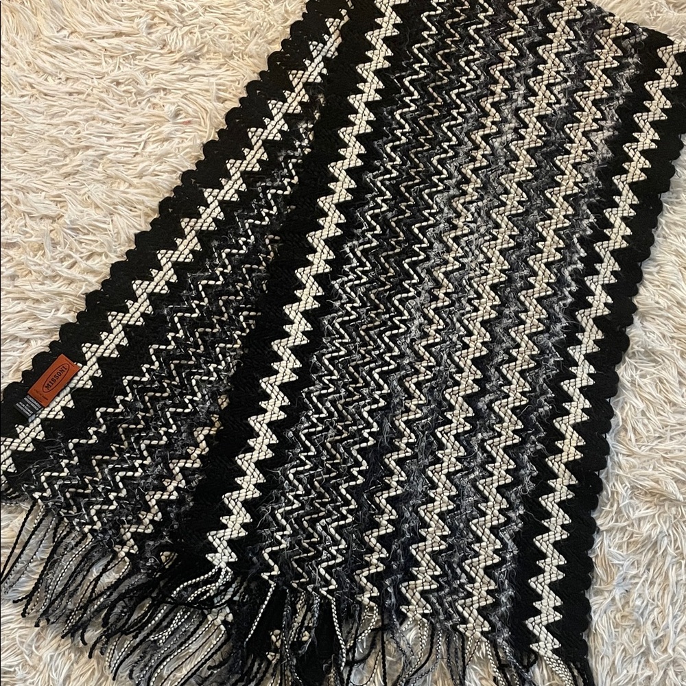 Huge Genuine MISSONI MADE IN ITALY Zigzag Patterned Wrap Scarf